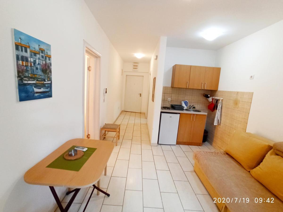 Apartments Mitende Budva Luaran gambar