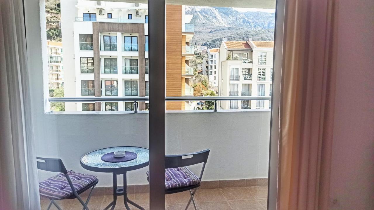 Apartments Mitende Budva Luaran gambar