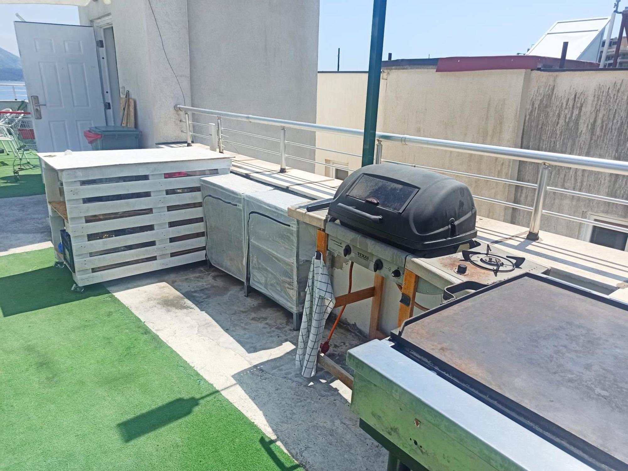 Apartments Mitende Budva Luaran gambar
