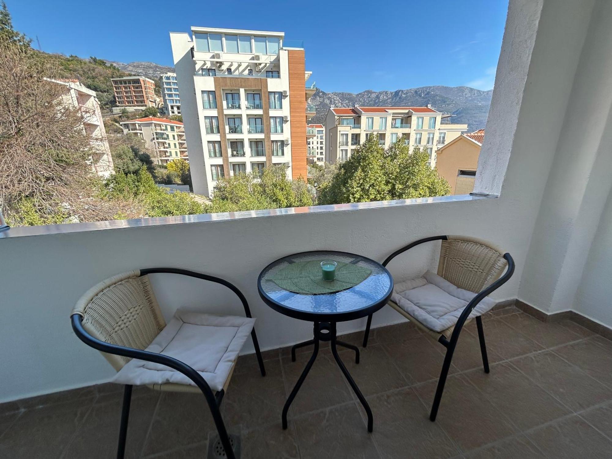 Apartments Mitende Budva Luaran gambar