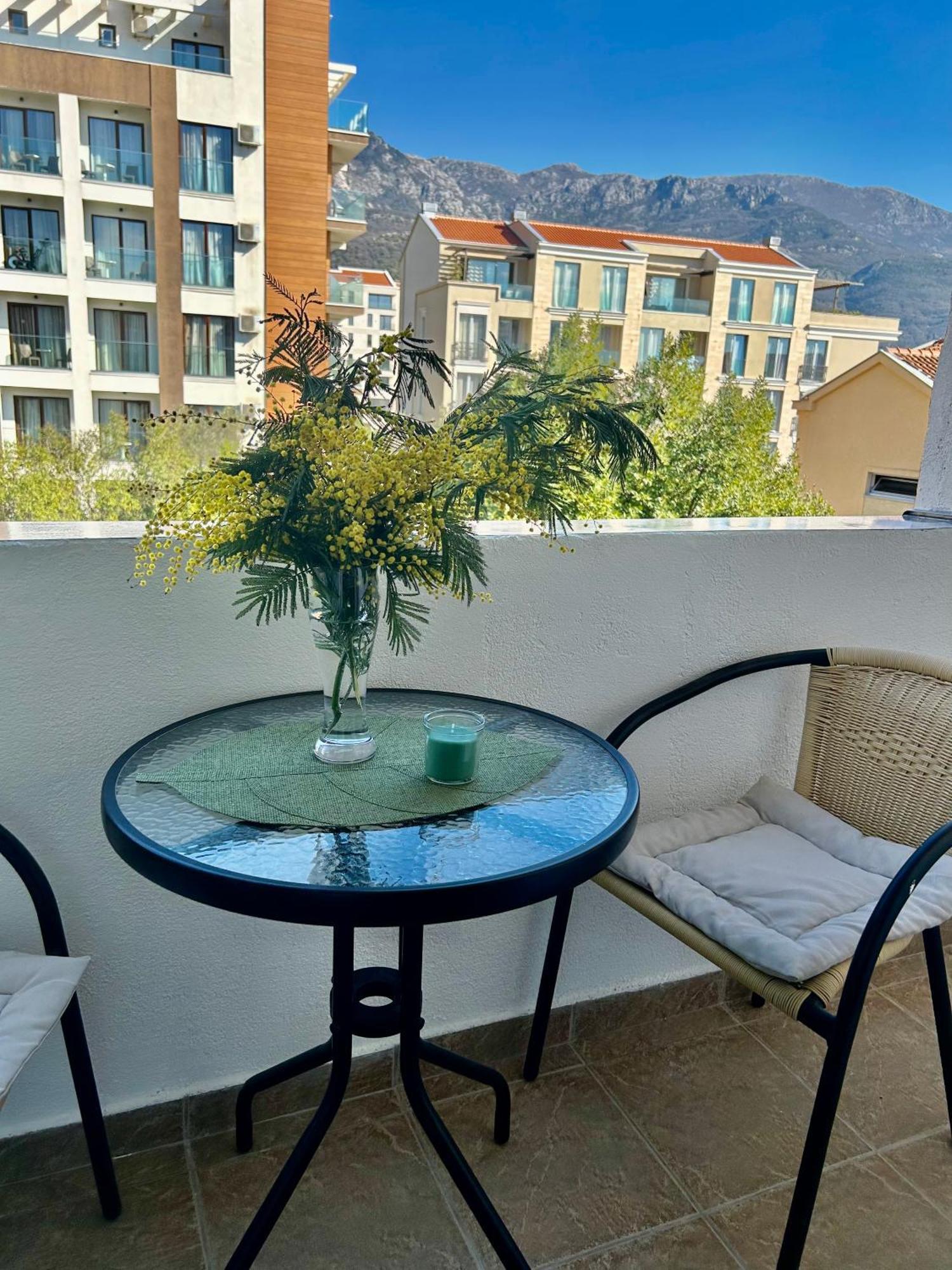 Apartments Mitende Budva Luaran gambar