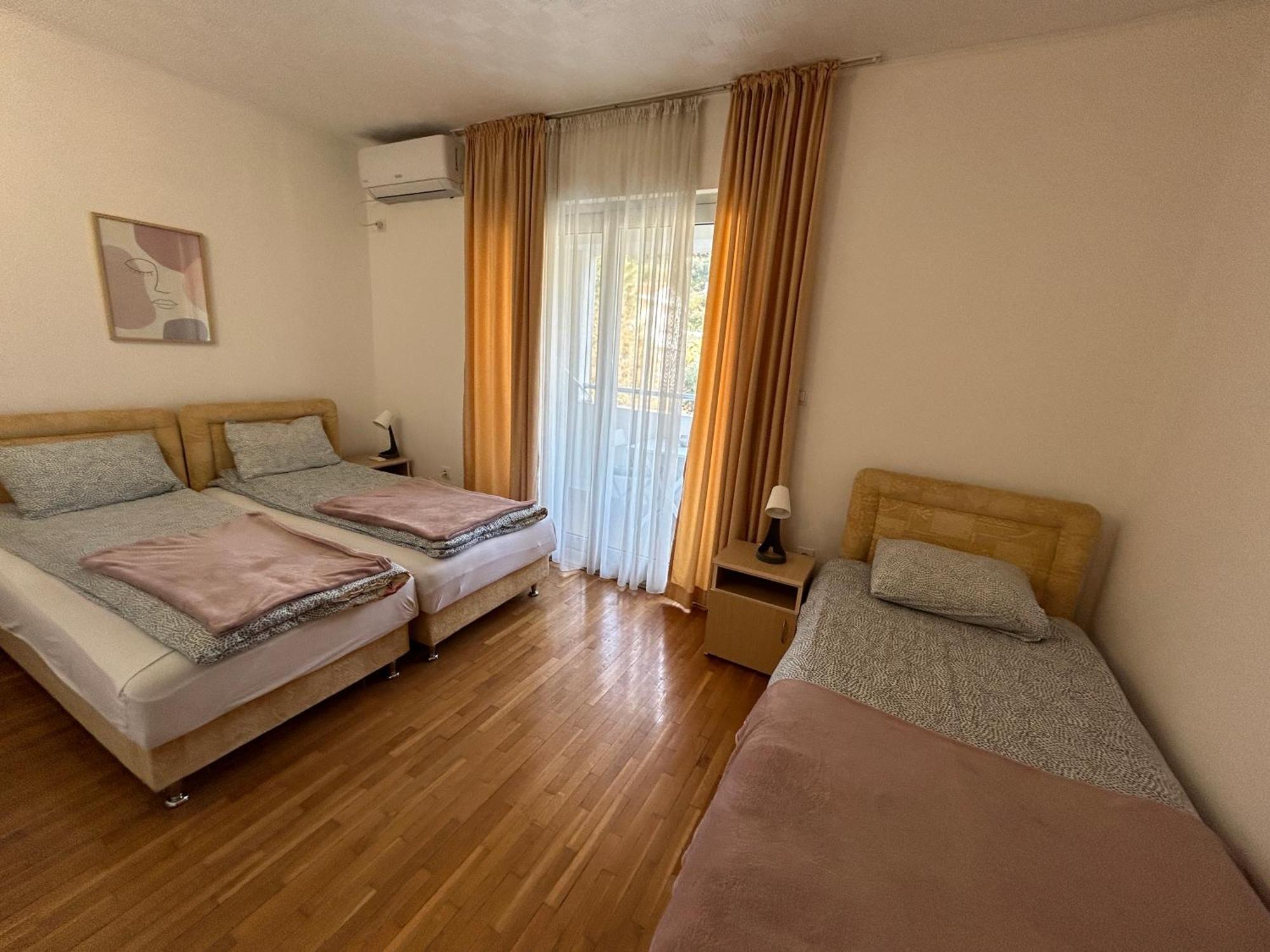 Apartments Mitende Budva Luaran gambar
