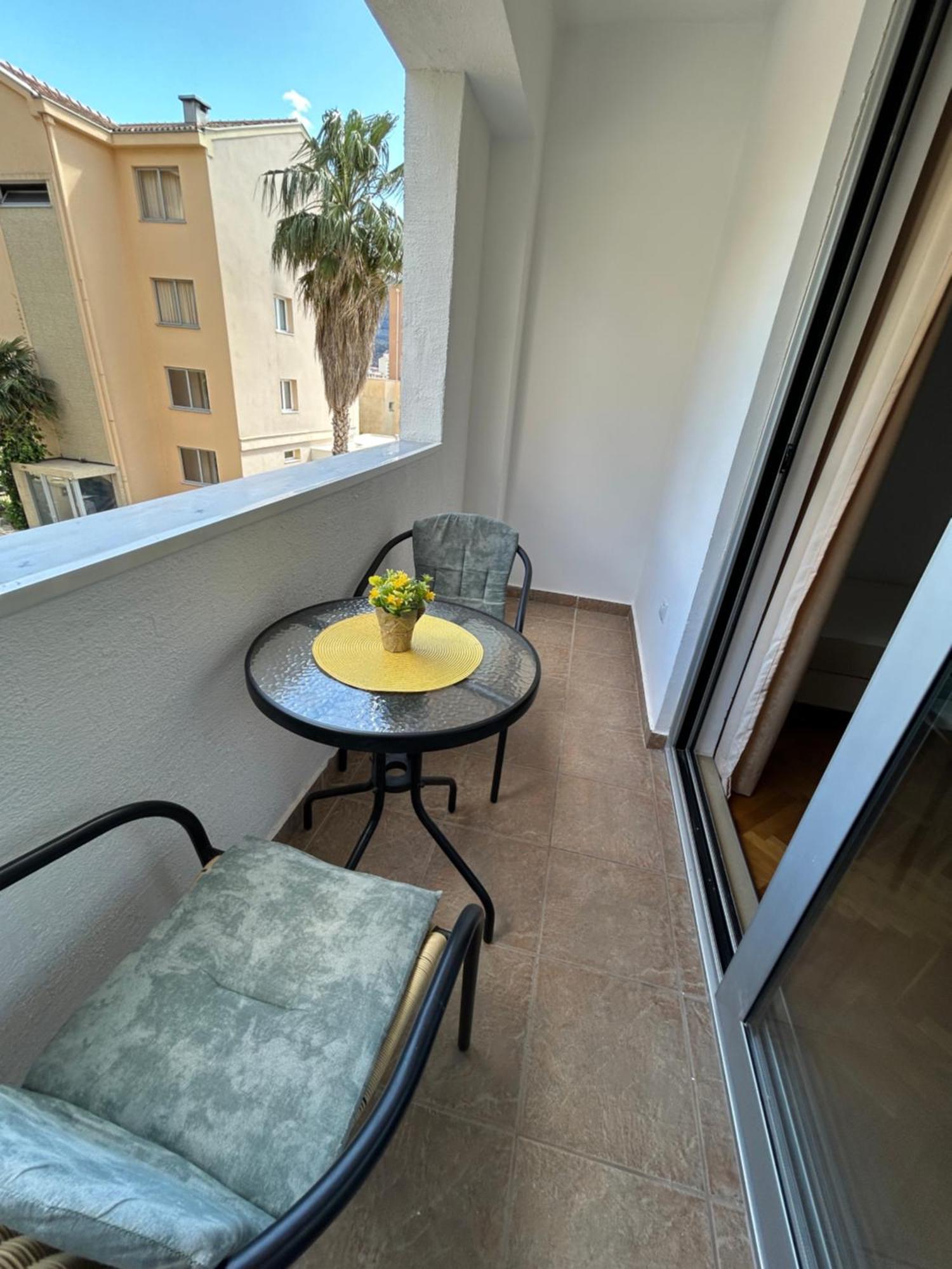 Apartments Mitende Budva Luaran gambar
